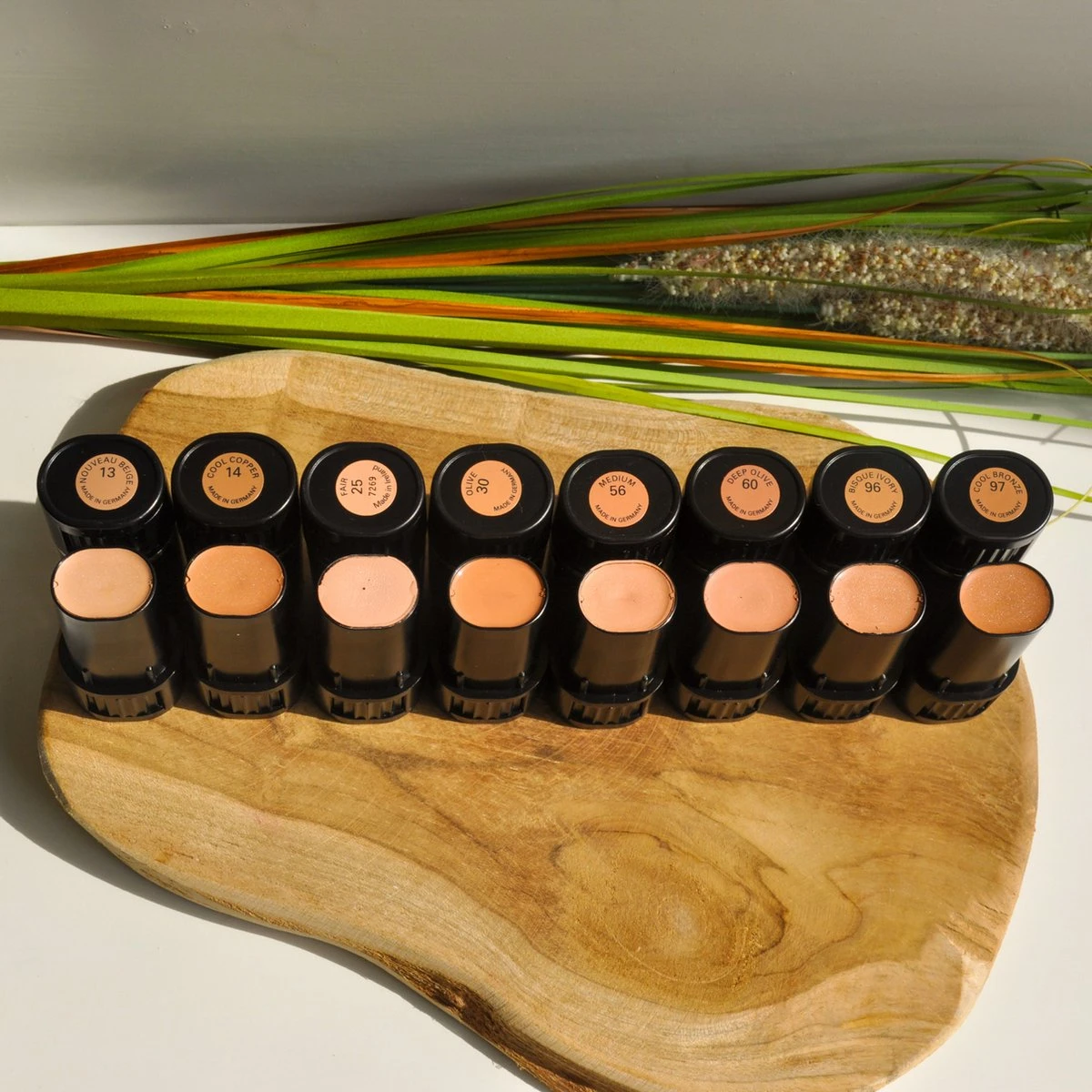 Max Factor Pan Stick - 13 Nouveau Beige - Afbeelding 5