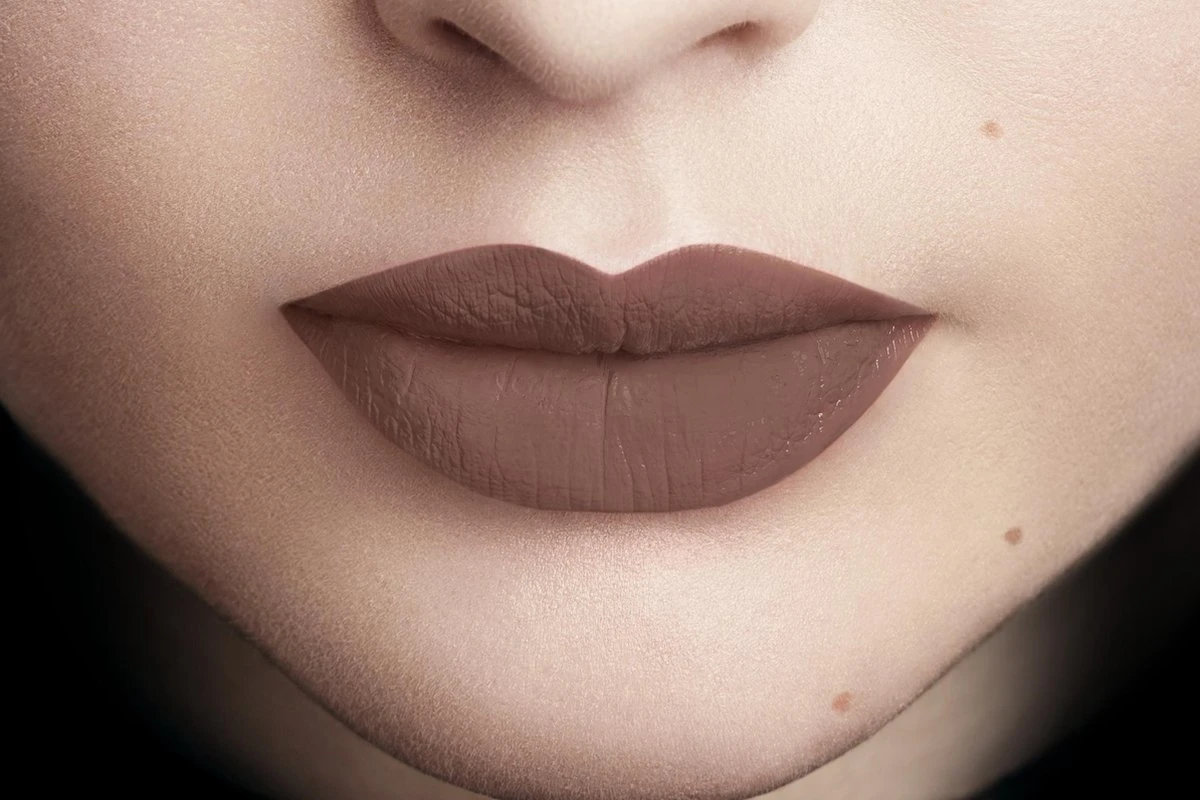 L'Oréal Paris Rouge Signature Lippenstift - 117 I Stand - Nude - Matte Vloeibare Lipstick - Afbeelding 4