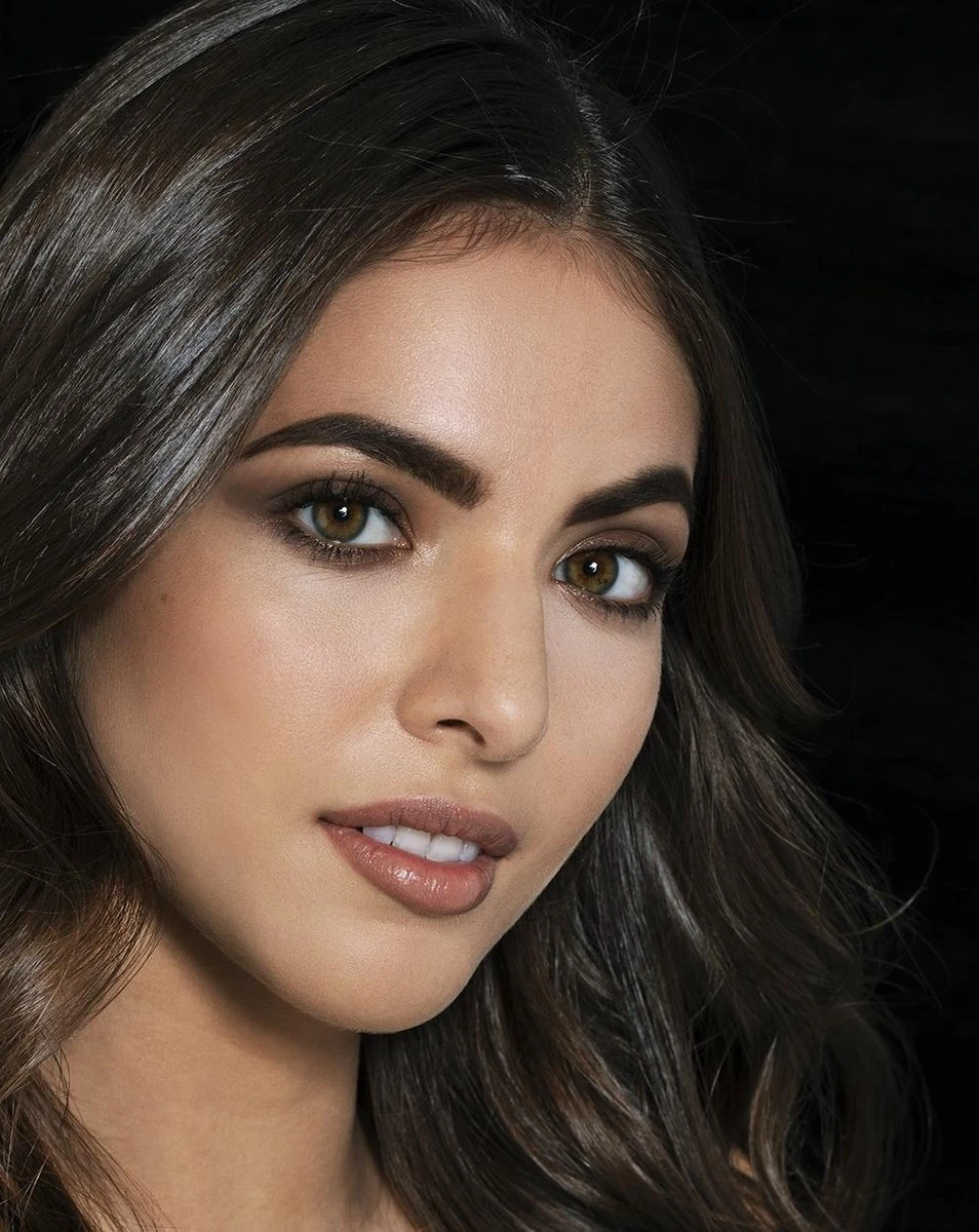 Maybelline Tattoo Brow Waterproof Wenkbrauwgel - 04 Medium Brown - Afbeelding 15