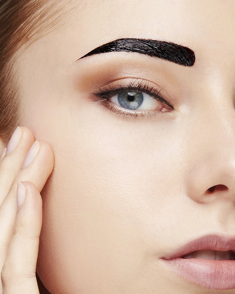 Maybelline Tattoo Brow Peel-Off Wenkbrauwgel - 3 Dark Brown - Bruin - Afbeelding 5