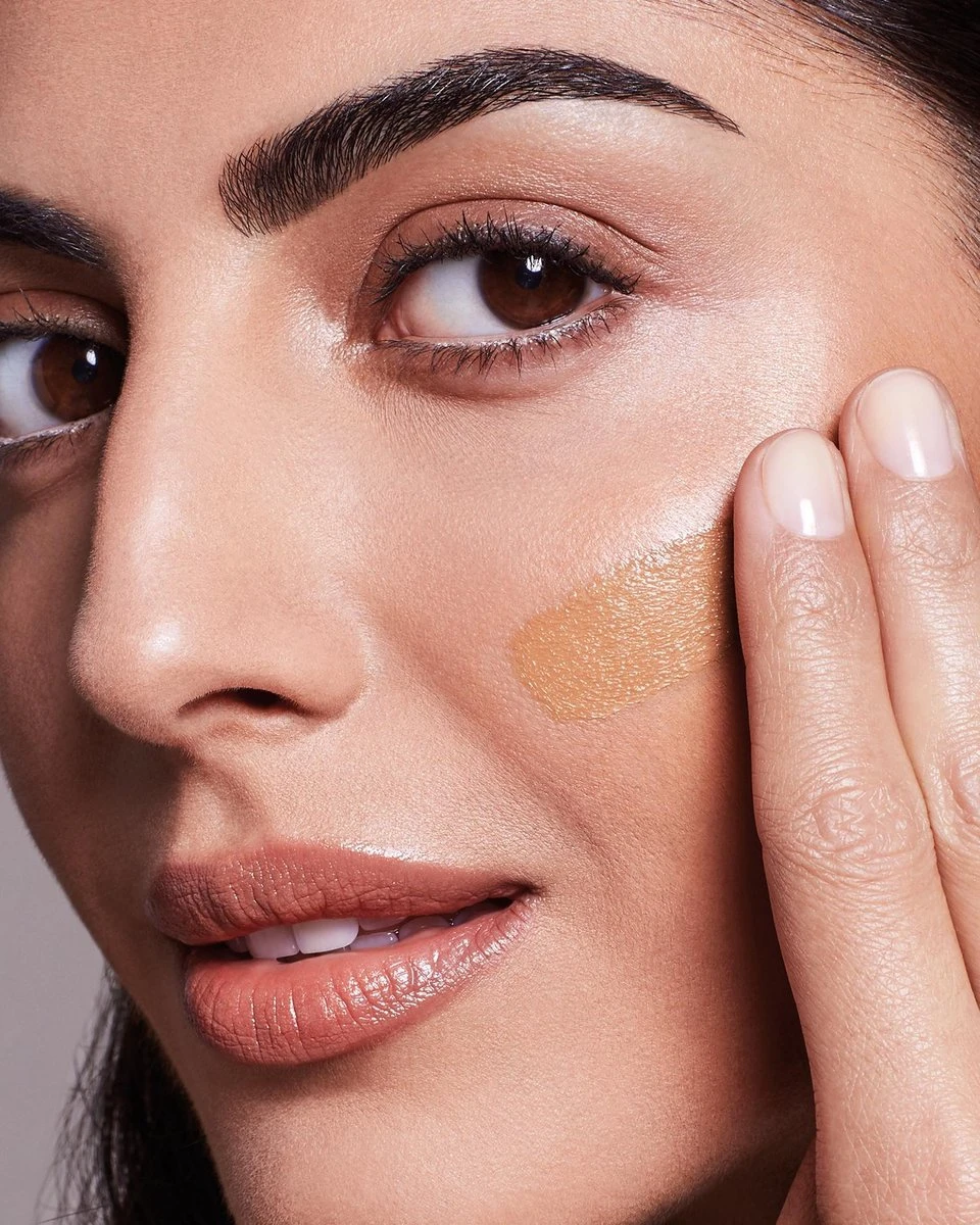 Max Factor - Radiant Lift Foundation - 050 Natural - Afbeelding 6